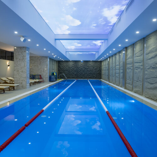 Piscină